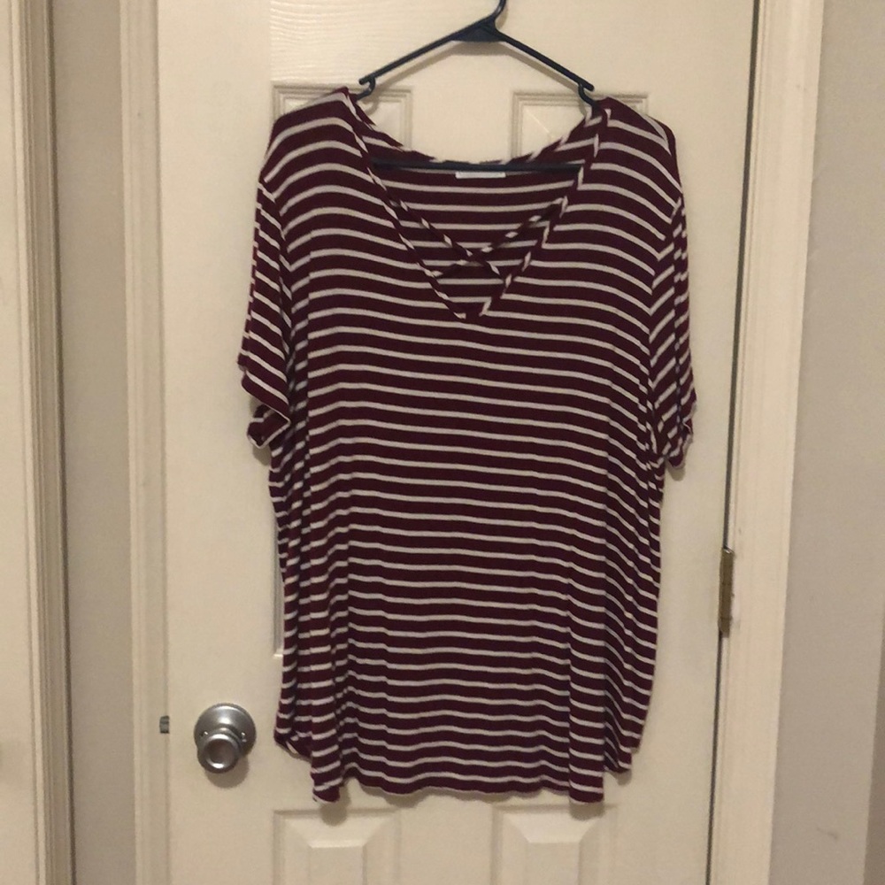 Women’s decorative tee